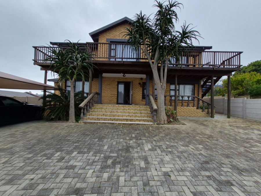 7 Bedroom Property for Sale in Dana Bay Western Cape